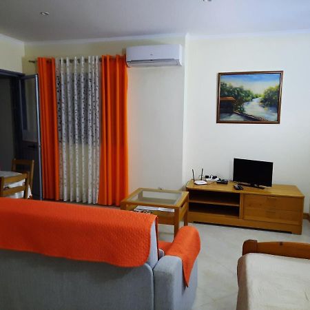 Private Apartament Celestina & Carlos Mindelo Esterno foto