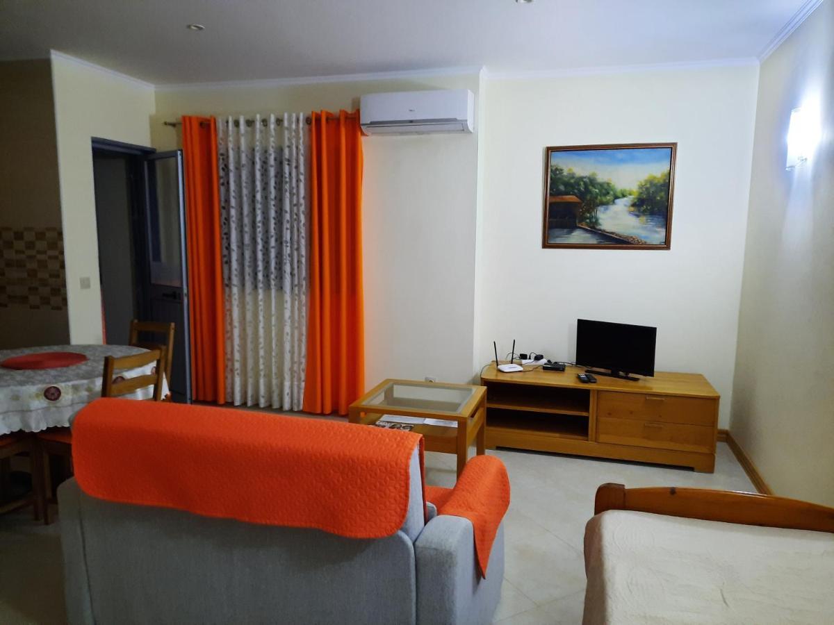 Private Apartament Celestina & Carlos Mindelo Esterno foto