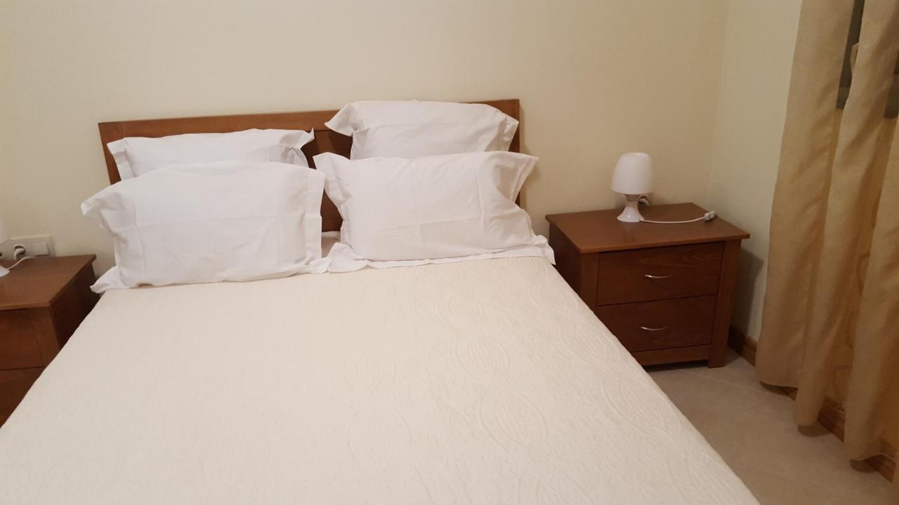 Private Apartament Celestina & Carlos Mindelo Esterno foto